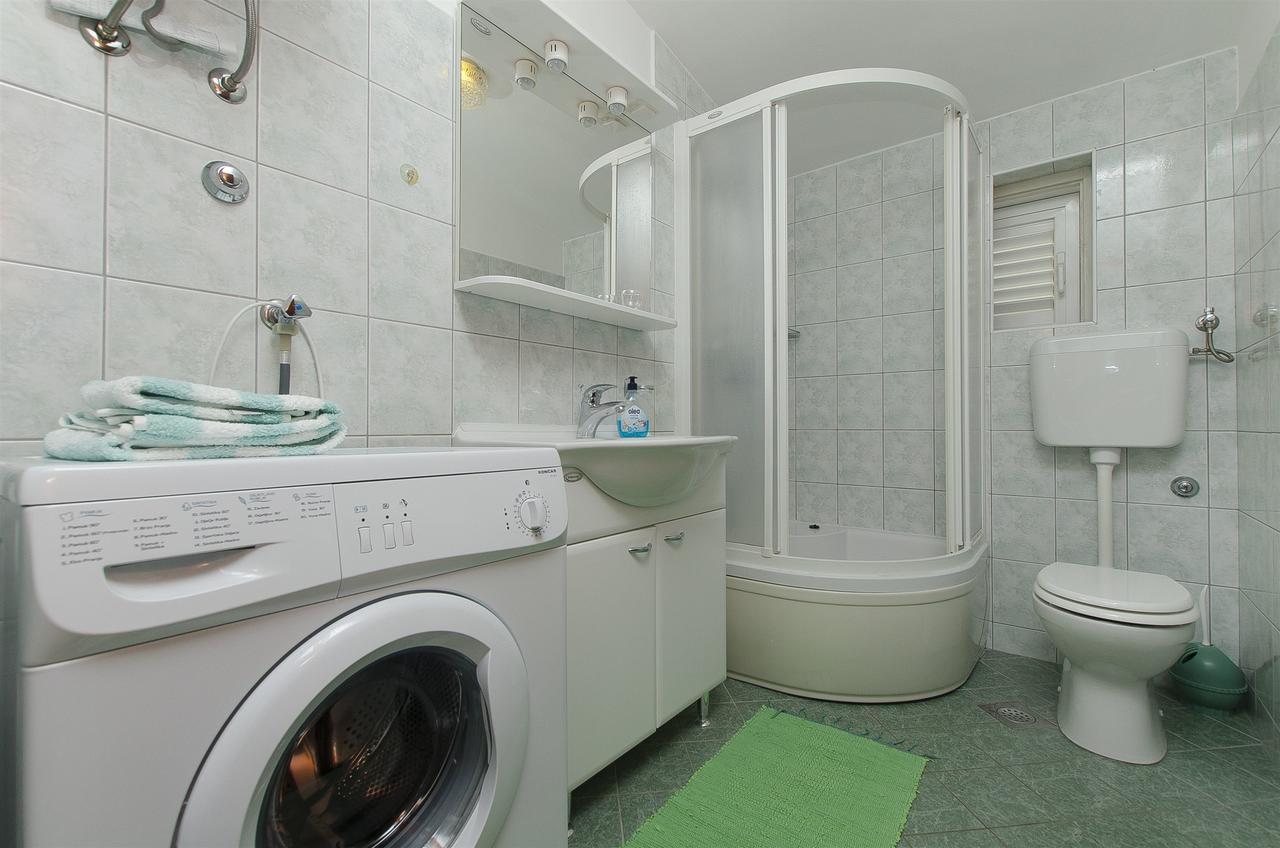 Apartment Josipa พรีมอชเตน ภายนอก รูปภาพ