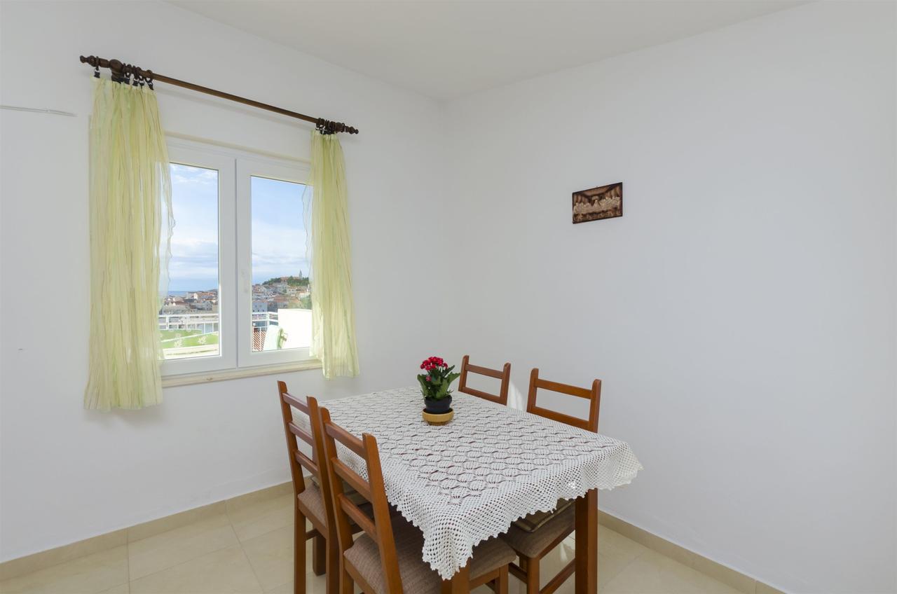 Apartment Josipa พรีมอชเตน ภายนอก รูปภาพ