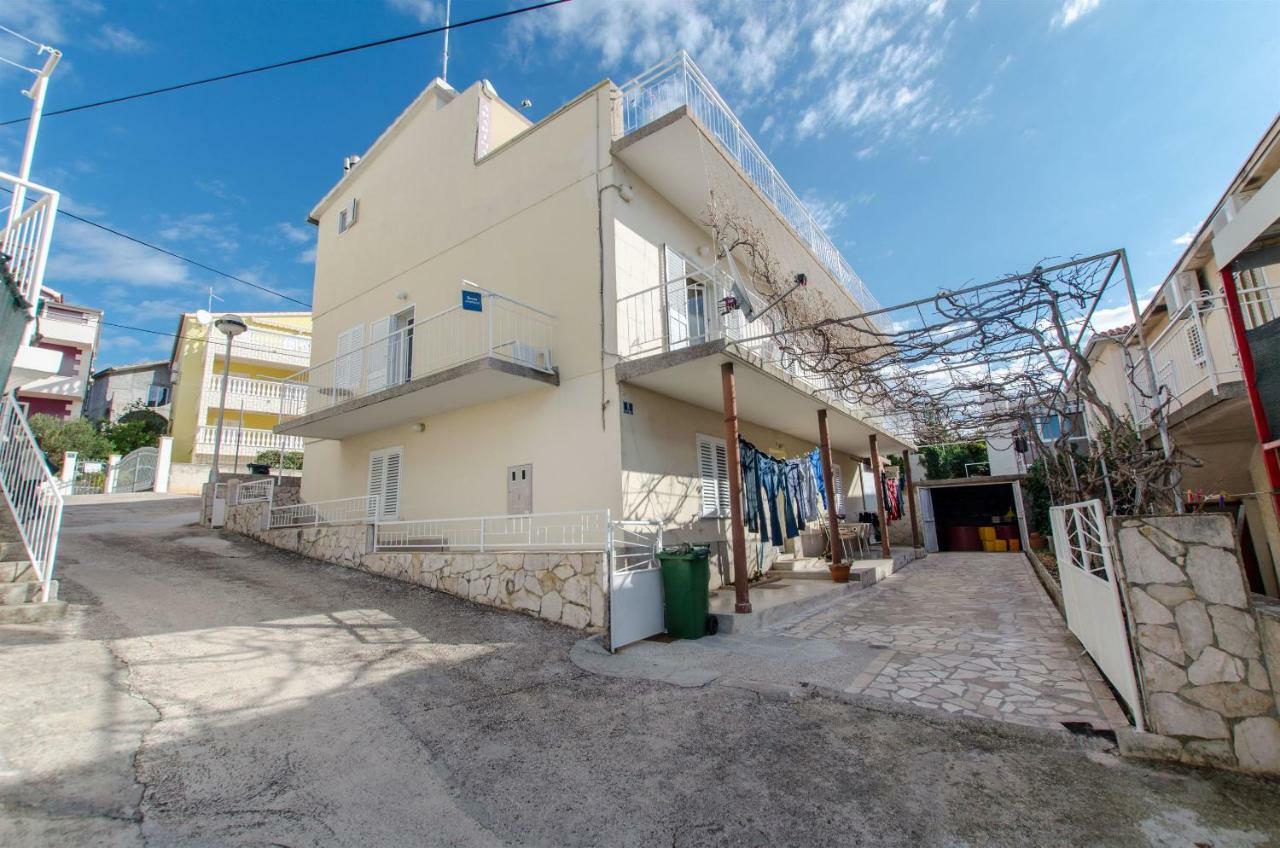 Apartment Josipa พรีมอชเตน ภายนอก รูปภาพ
